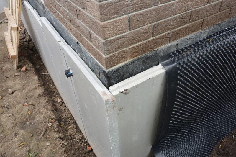Installing Drainage Boards